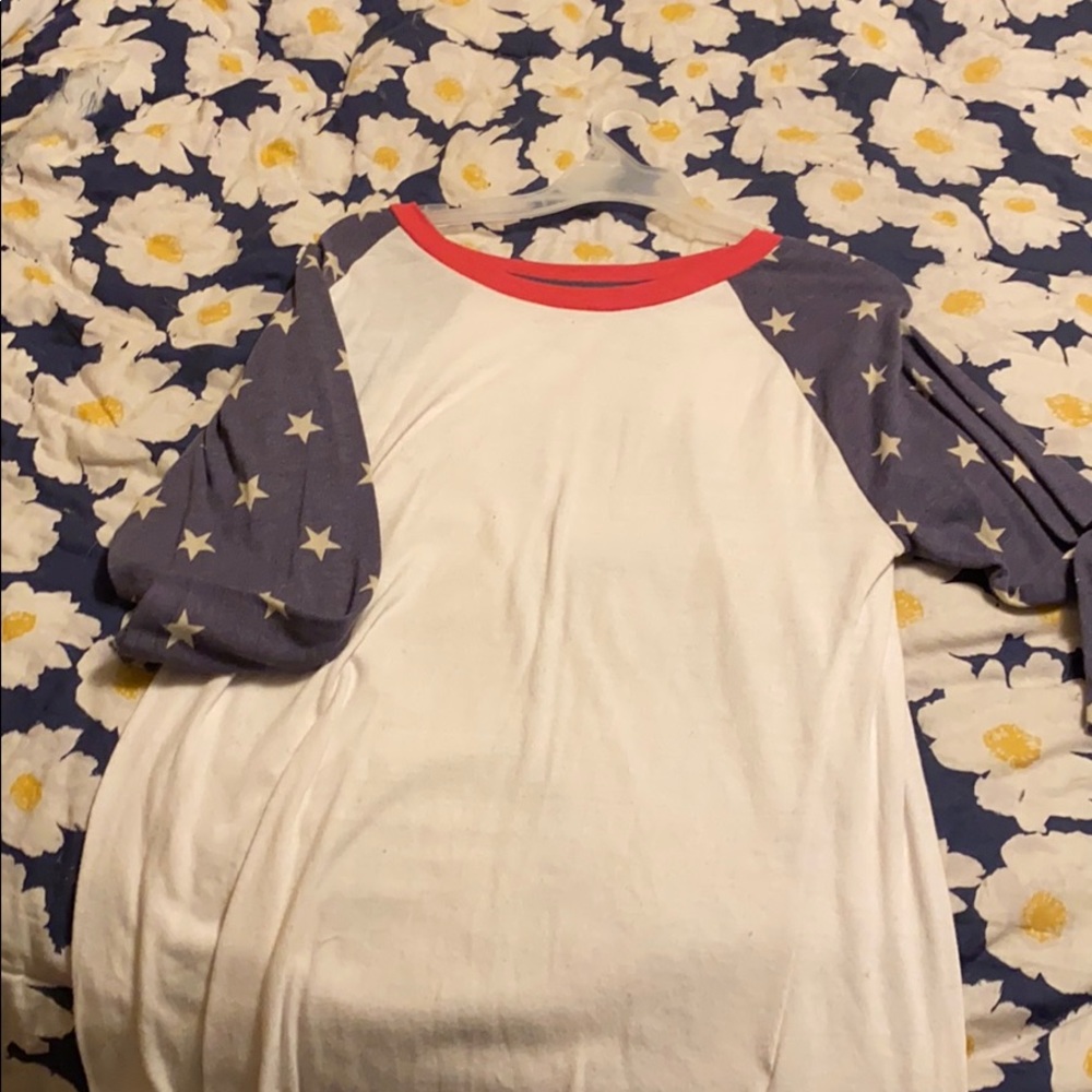 Starred 3/4 sleeve top